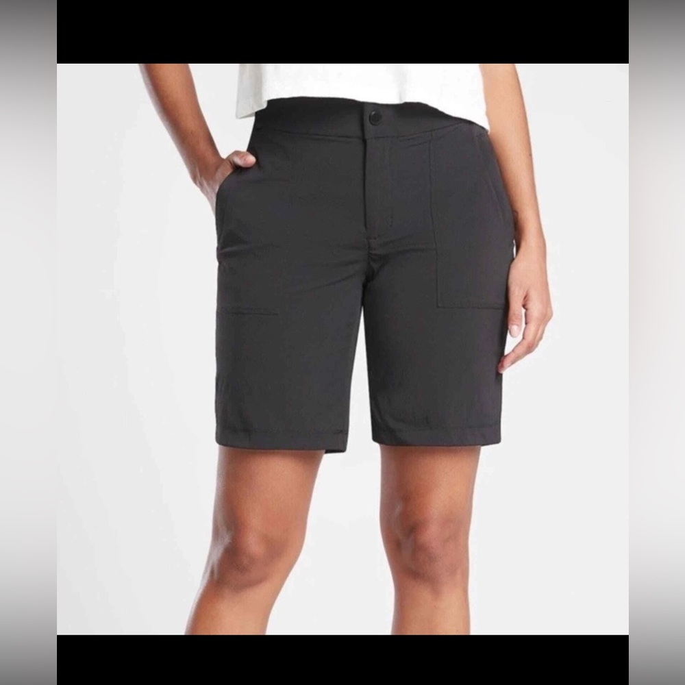 Athleta Trekkie Bermuda Short,Women,size 4,made in Indonesia